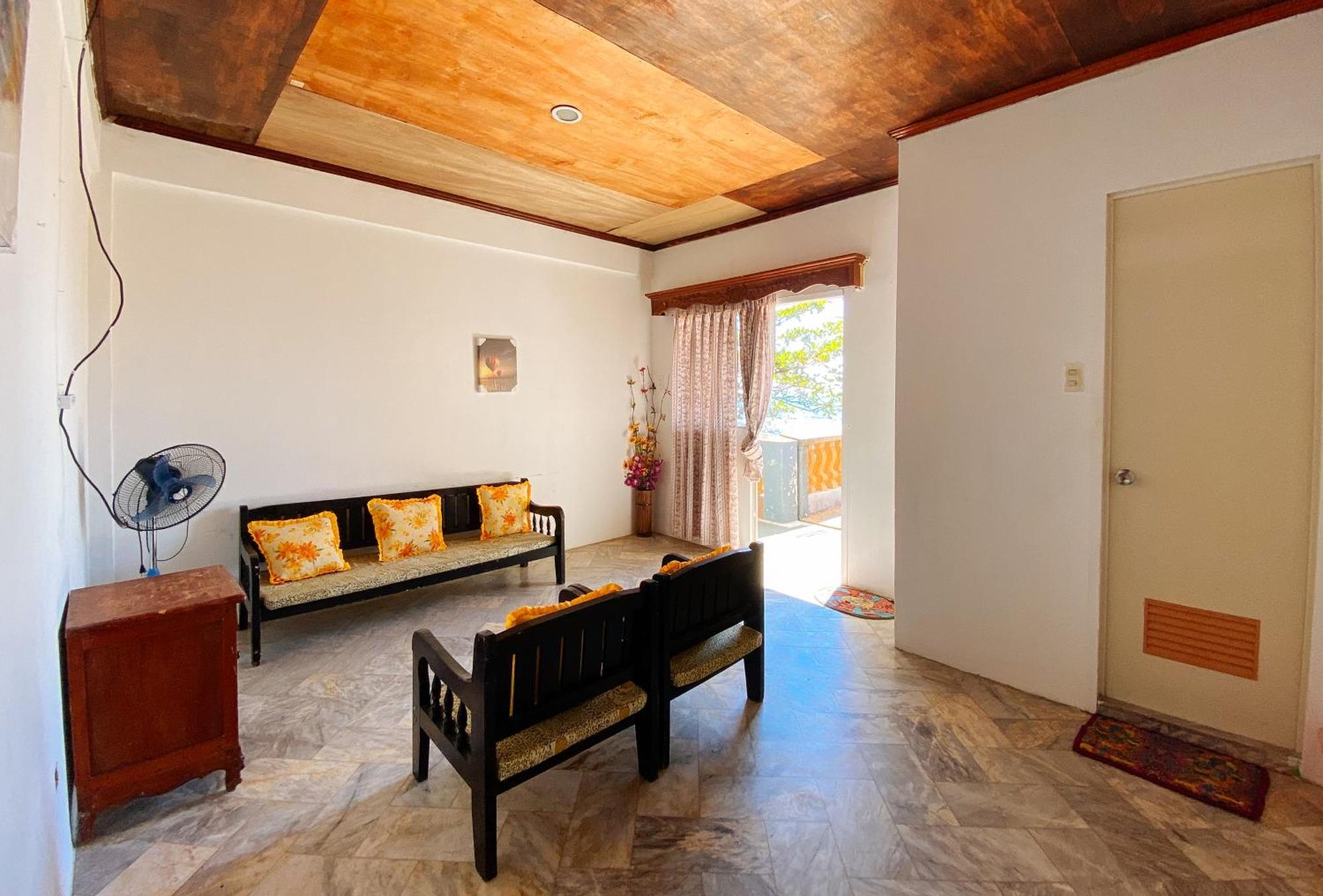 White Castle Beach Resort Iba Zambales Botolan Екстер'єр фото