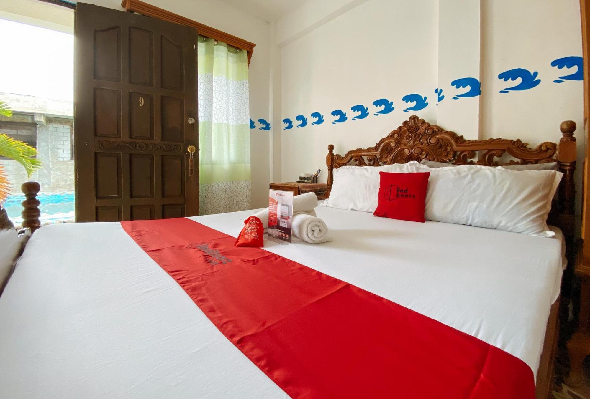 White Castle Beach Resort Iba Zambales Botolan Екстер'єр фото