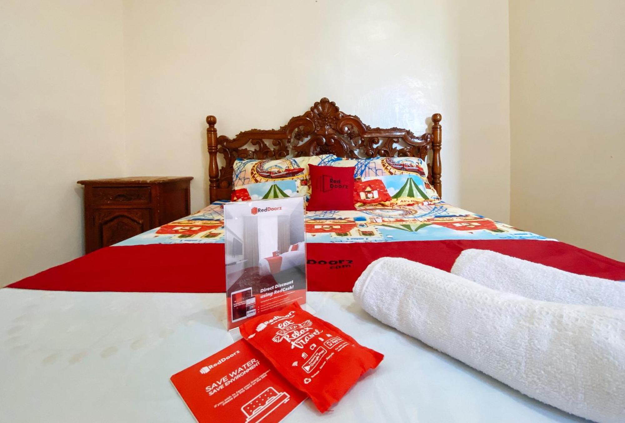 White Castle Beach Resort Iba Zambales Botolan Екстер'єр фото
