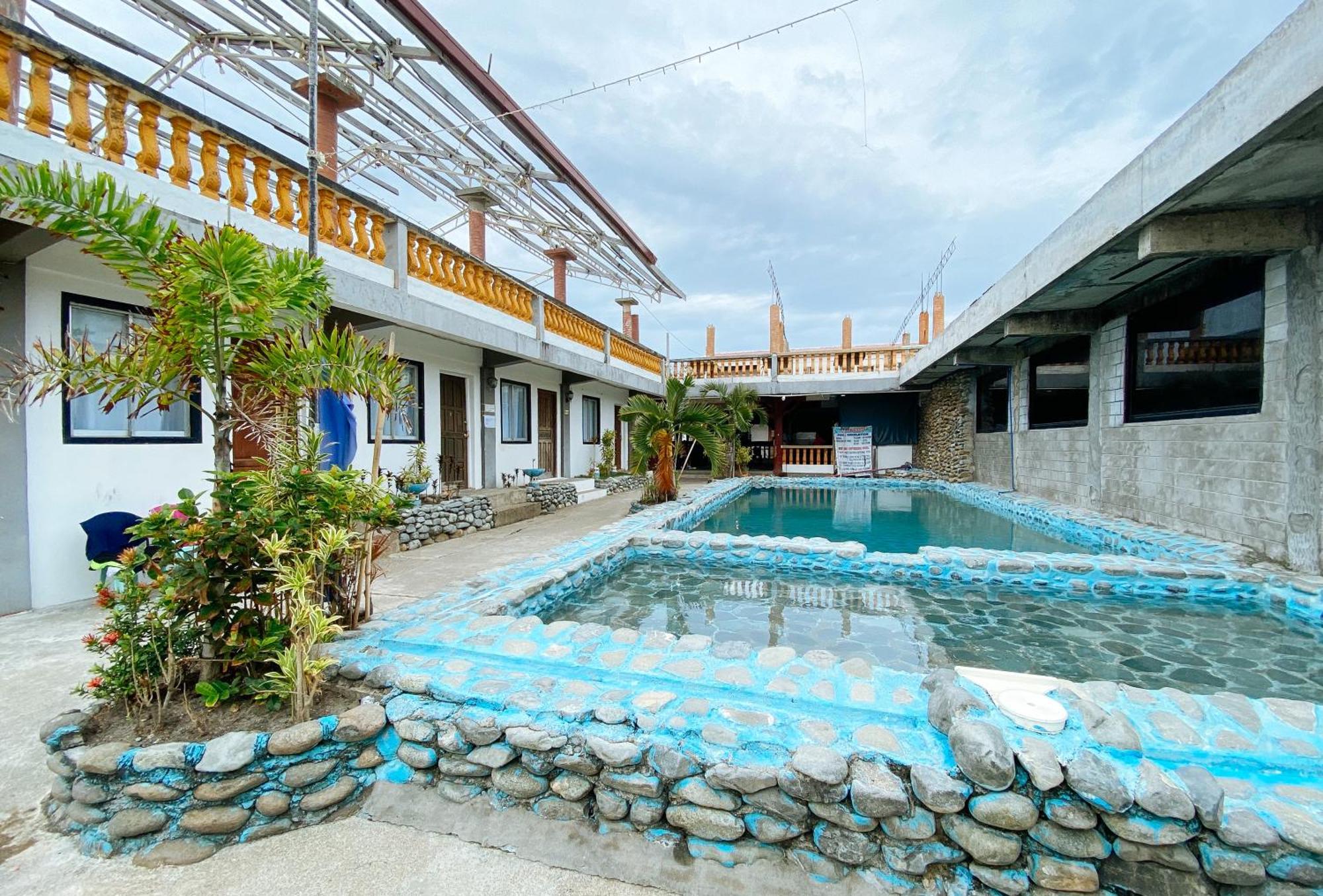 White Castle Beach Resort Iba Zambales Botolan Екстер'єр фото